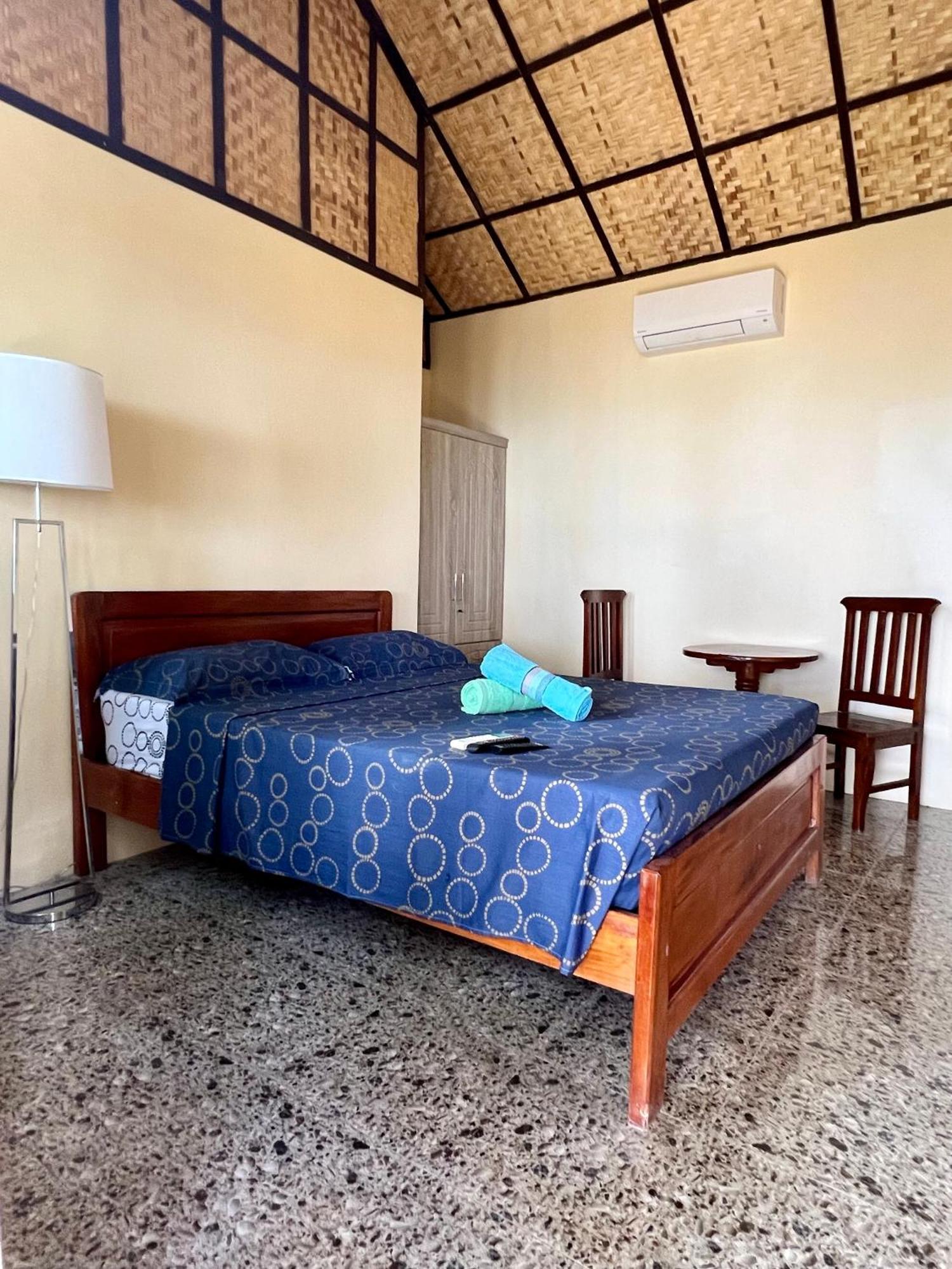 Bamboo Paradise Beach Resort Argao Dış mekan fotoğraf