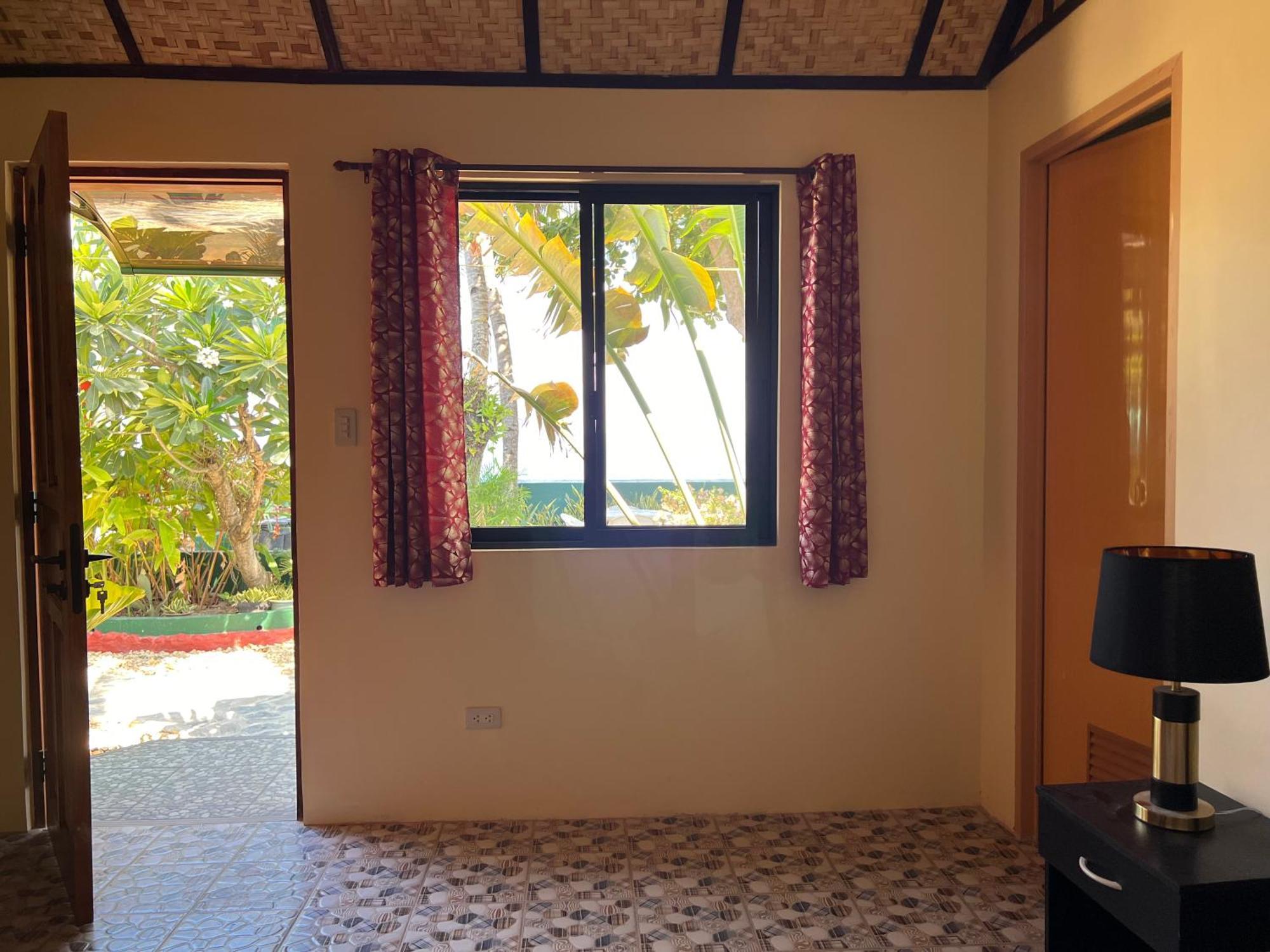 Bamboo Paradise Beach Resort Argao Dış mekan fotoğraf